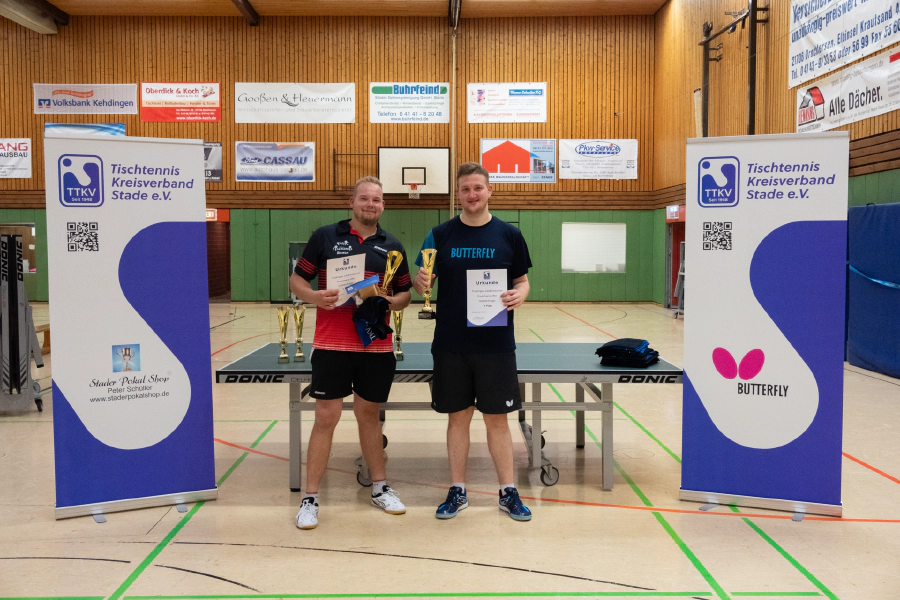 v. l. Krüger, Holtfoth - Platz 1